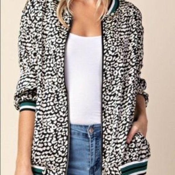 Kori America Jackets & Blazers - Kori America Silky Cheetah Spots Bomber Sz Sm
